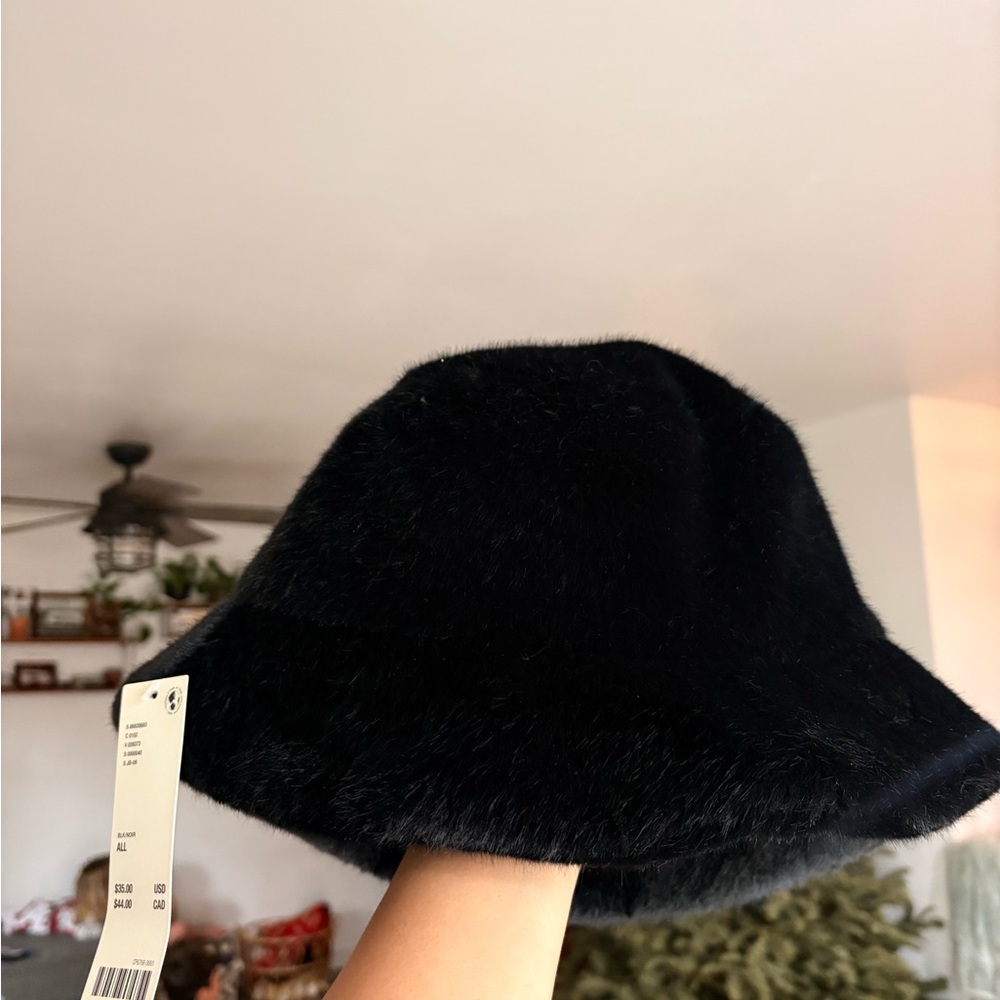 Black Fur Bucket Hat